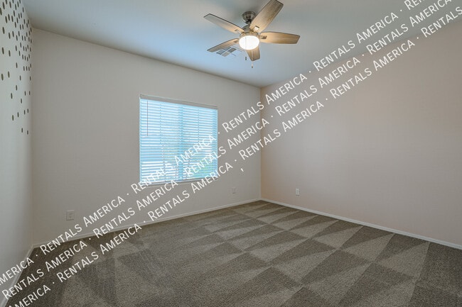 Building Photo - 5653 W Valor Way
