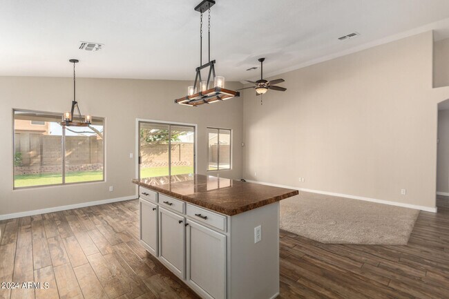 Building Photo - 6425 W Briles Rd
