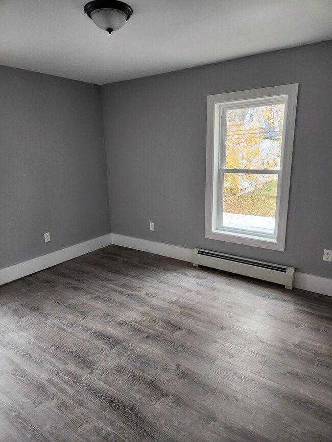 Building Photo - Full renovation 2024 - New 2 bedroom unit !