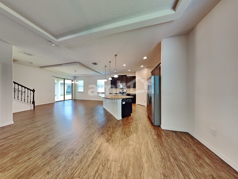 Building Photo - 11861 Thicket Wood Dr