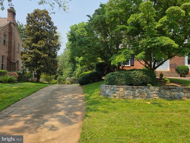 Building Photo - 7226 Old Gate Rd