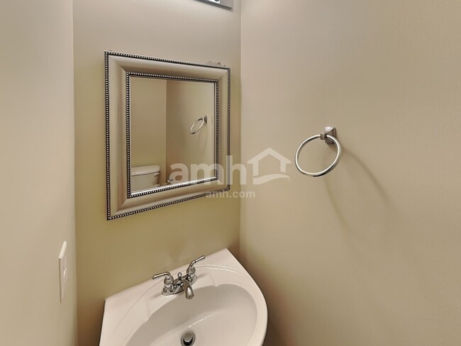 Building Photo - 426 Tulane Ct