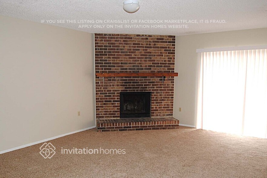 Building Photo - 7509 Willow Wisp Dr E