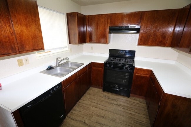 Building Photo - 3214 Keywood Ln