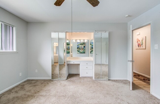 Building Photo - 5471 Kuldell Dr