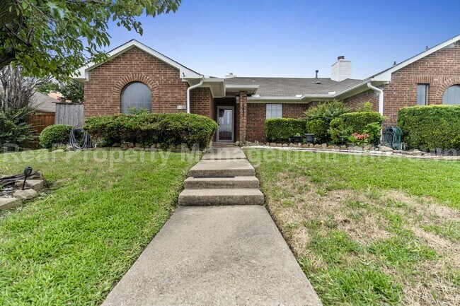 Primary Photo - Charming Home in Established Community