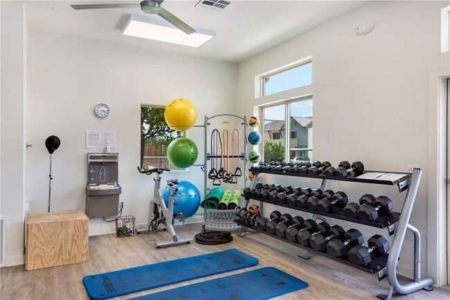 Building Photo - 7805 Cooper Ln