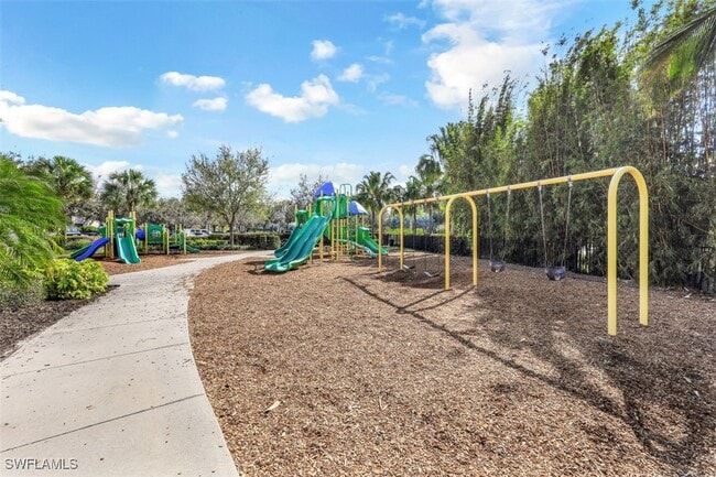 Building Photo - 2434 Orchard St