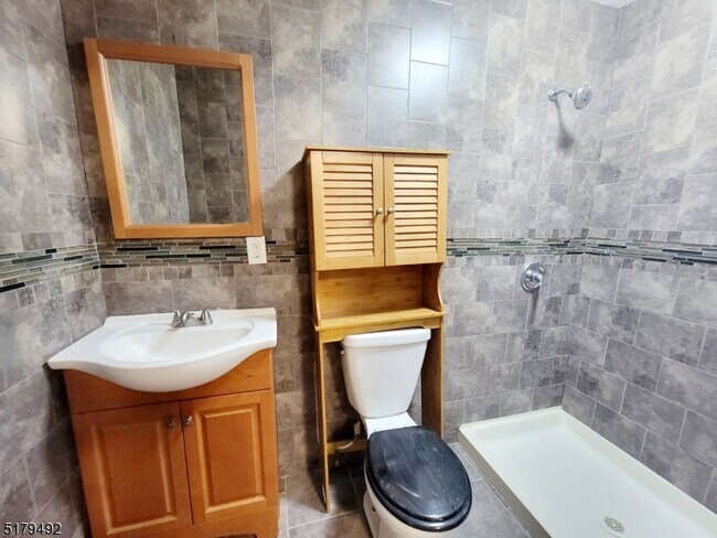 Building Photo - 43 Harding Terrace