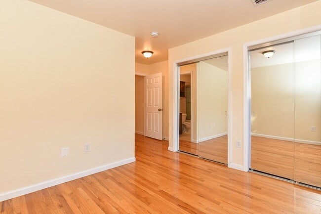 Building Photo - 499 Ocean Ave