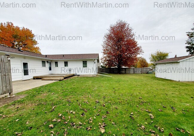 Building Photo - FOR RENT- lovely ranch home near amusement...