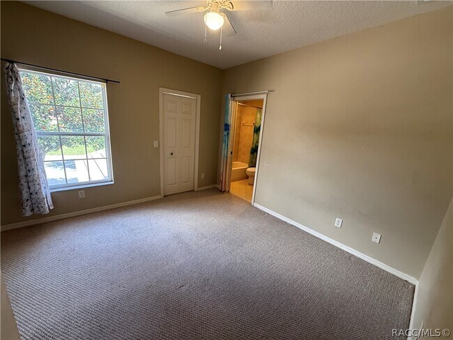 Building Photo - 1658 W Spring Meadow Loop