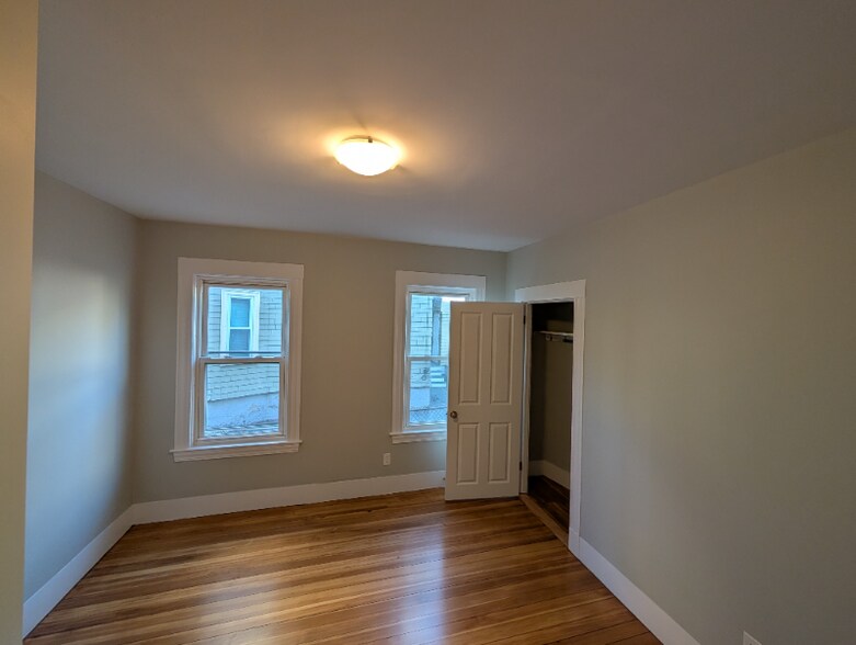 Building Photo - 19 Indiana Ave