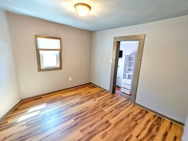 Building Photo - Adorable 2BR 1B in a Historic Neighborhood