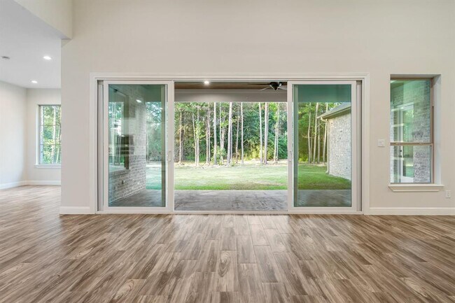 Building Photo - 12110 W Tara Plantation Dr