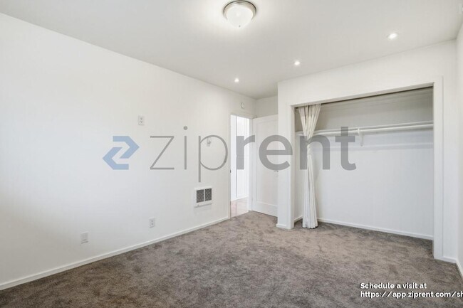 Building Photo - 1200 Opal St