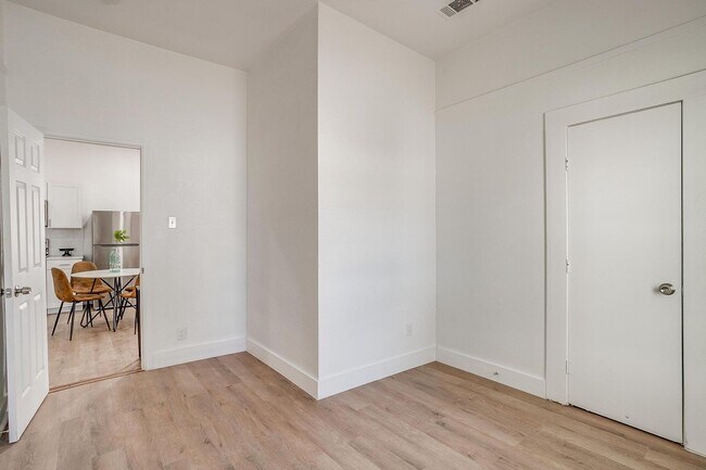 Building Photo - Charming Renovated 3-bedroom, 2-bathroom home!