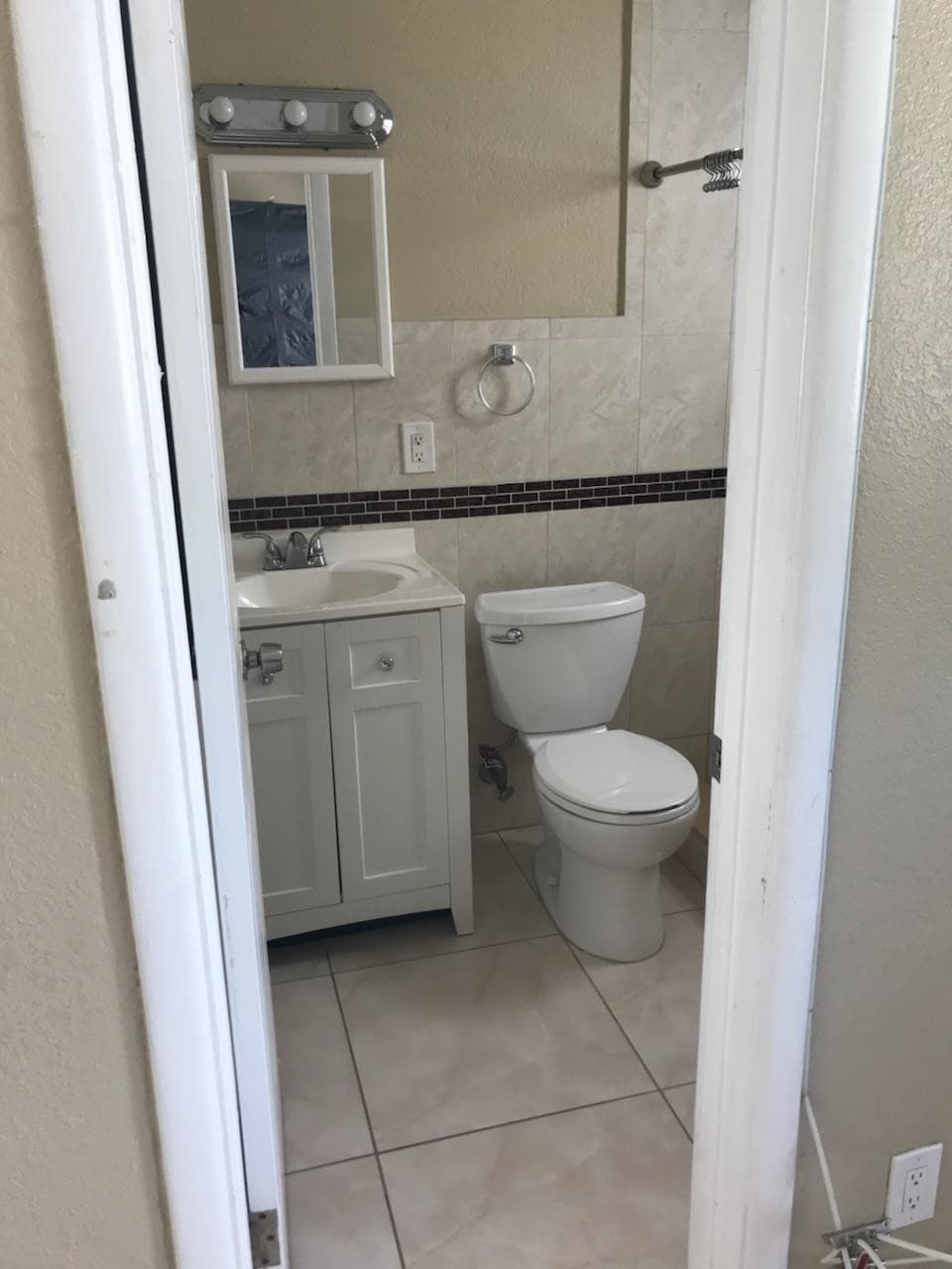 Building Photo - 3071 SW 27th Ave