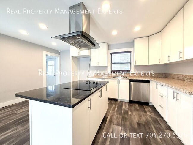 Building Photo - 3819 Langley Rd