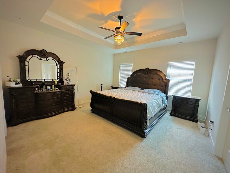 Building Photo - 50 Dolcie Ln