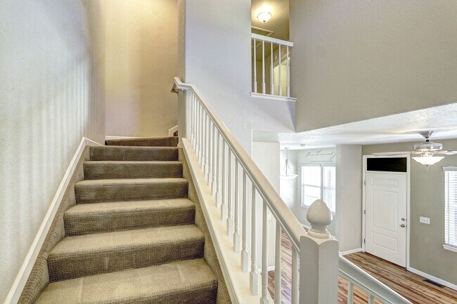 Building Photo - The Meadows townhome 3 bed 2 bath, in Morgan's Run Community!