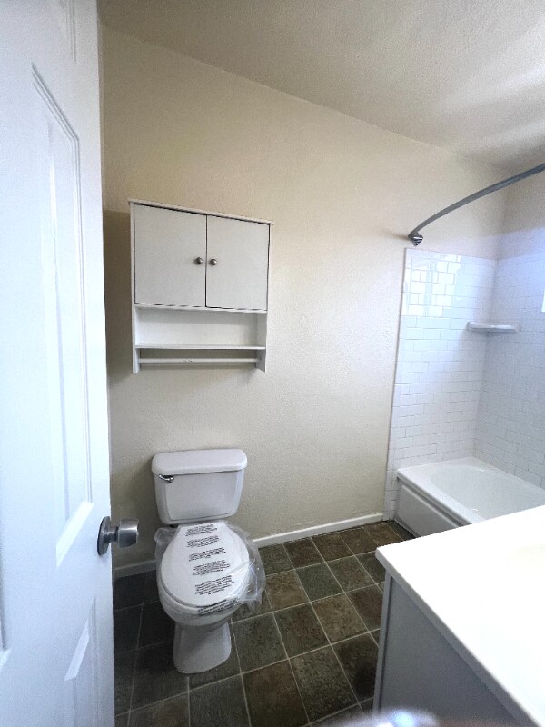 Building Photo - 5822 Kingman Ave