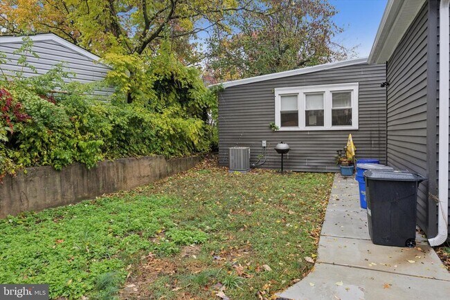 Building Photo - 229 New Jersey Ave