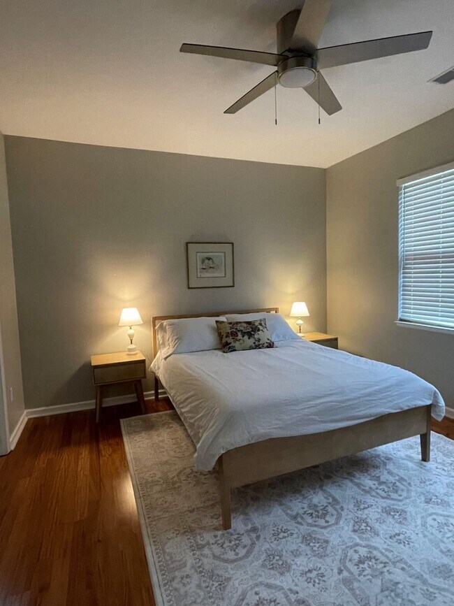 Building Photo - Welcome to Suncity 55+ Community