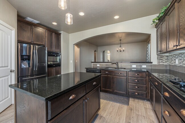 Building Photo - 5344 W Los Flores St