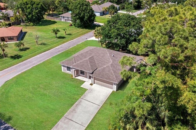 Building Photo - 1356 Haverford Ln