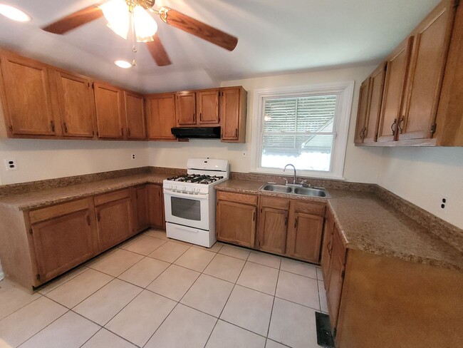 Building Photo - RIVER PARK