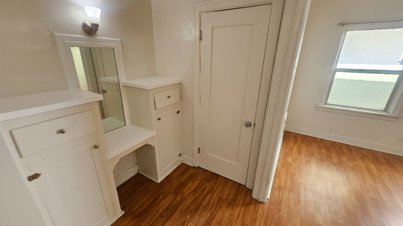 Building Photo - 727 S Coronado St