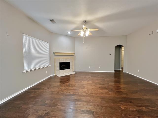 Building Photo - 4003 Greenwood Way