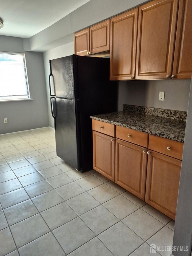 Building Photo - 915 Edison Glen Terrace