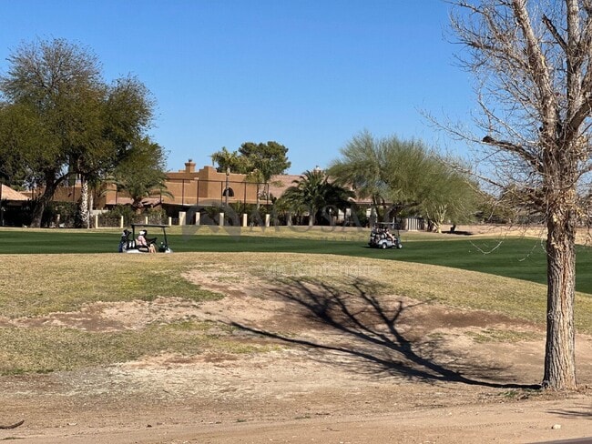 Building Photo - 21316 E Via Del Rancho Rd