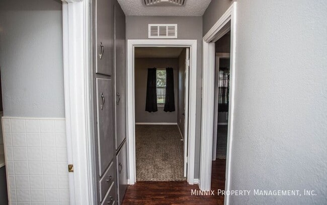 Building Photo - 4611 33rd St