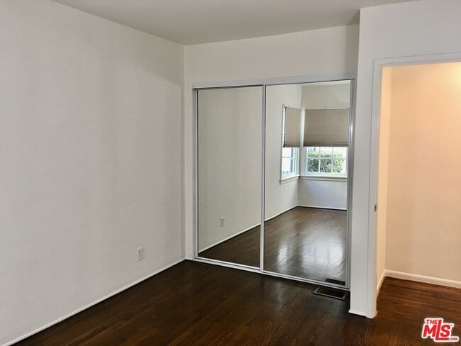 Building Photo - 9052 Elevado Ave