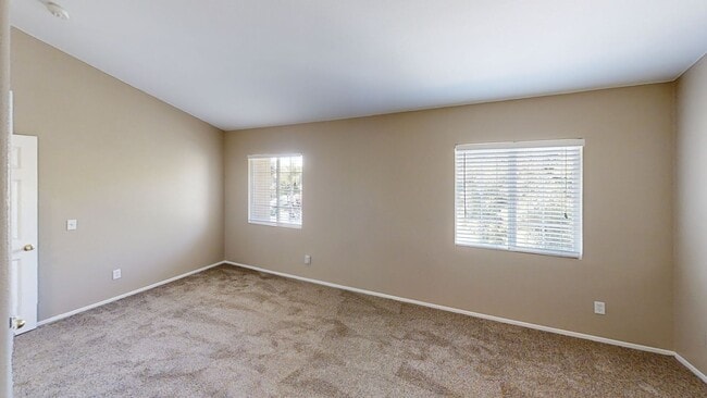 Building Photo - Spacious 3 Bedroom Beaumont Home For Lease