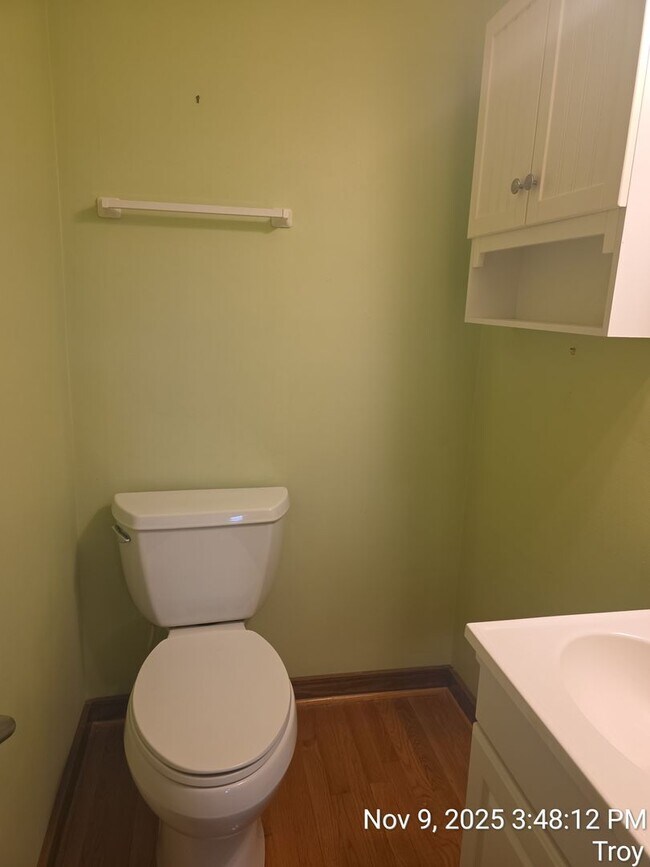 Building Photo - 912 Hunters Lodge Rd