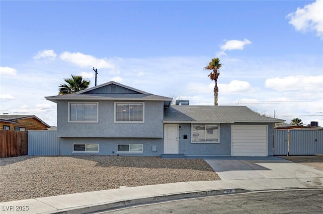Building Photo - 6121 Edgewood Cir