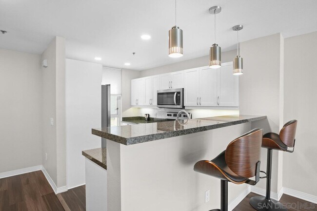 Building Photo - 427 Ninth Ave
