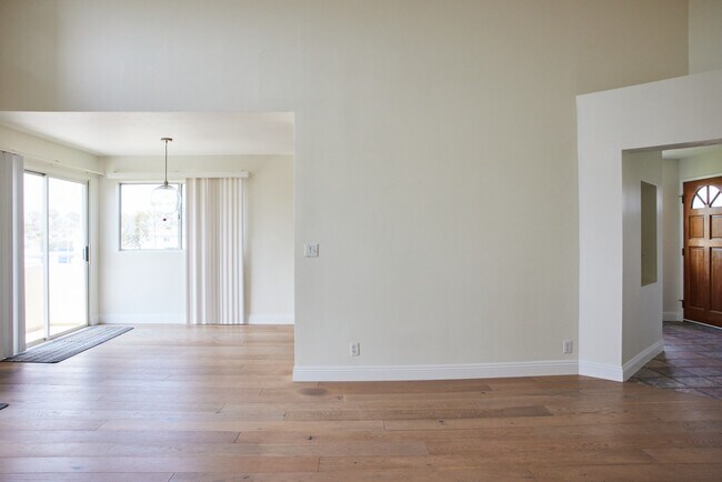 Building Photo - 1217 20th St