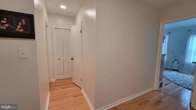 Building Photo - 6178 Forest Creek Ct