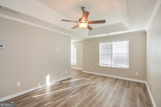 Building Photo - 5621 Winchester Pl
