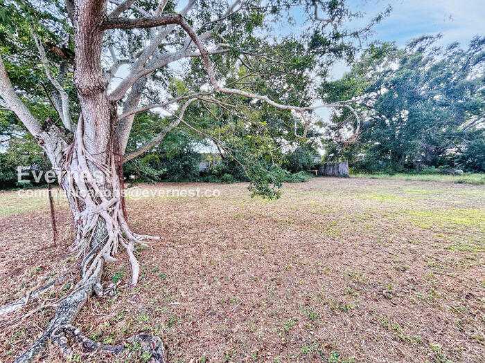 Building Photo - 10546 106th Ave N