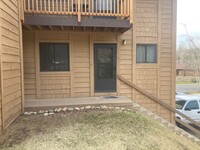 Building Photo - Fully Furnished In Town Condo with Firepla...