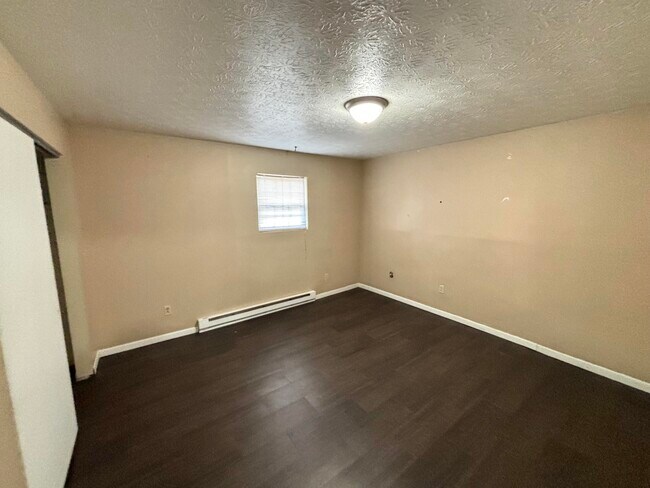 Building Photo - 1155 KY-3057