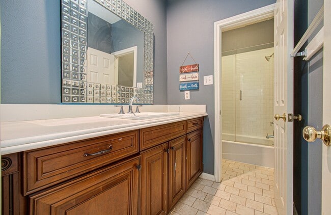 Building Photo - 3631 Sunset Meadows Dr