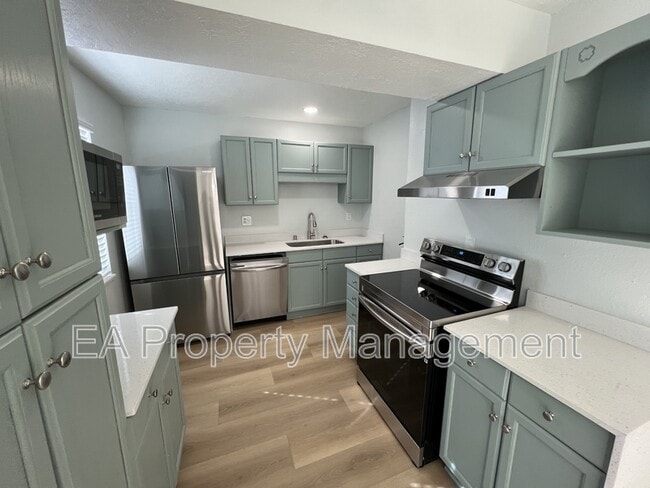 Building Photo - 6012 Calle Nueve NW