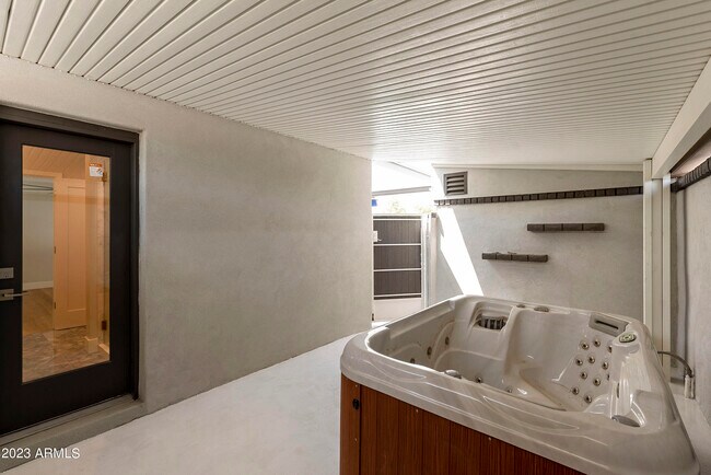 Building Photo - 3318 E Onyx Ave